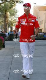 09.03.2006 Sakhir, Bahrain,  Michael Schumacher (GER), Scuderia Ferrari - Formula 1 World Championship, Rd 1, Bahrain Grand Prix, Thursday