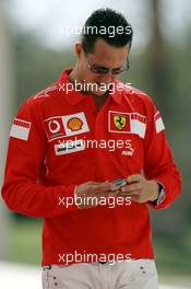 09.03.2006 Sakhir, Bahrain,  Michael Schumacher (GER), Scuderia Ferrari - Formula 1 World Championship, Rd 1, Bahrain Grand Prix, Thursday