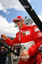 22.10.2006 Sao Paulo, Brazil,  Michael Schumacher (GER), Scuderia Ferrari - Formula 1 World Championship, Rd 18, Brazilian Grand Prix, Sunday Pre-Race Grid