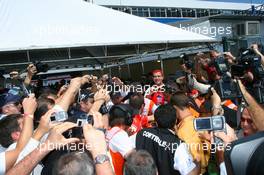 22.10.2006 Sao Paulo, Brazil,  Media frenzy for pictures of Michael Schumacher (GER), Scuderia Ferrari - Formula 1 World Championship, Rd 18, Brazilian Grand Prix, Sunday