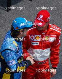 22.10.2006 Sao Paulo, Brazil,  Fernando Alonso (ESP), Renault F1 Team and Michael Schumacher (GER), Scuderia Ferrari - Formula 1 World Championship, Rd 18, Brazilian Grand Prix, Sunday