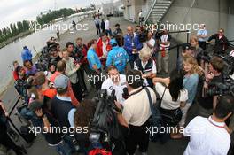 22.06.2006 Montreal, Canada,  Jacques Villeneuve (CDN), BMW Sauber F1 Team, is interviewed by the press - Formula 1 World Championship, Rd 9, Canadian Grand Prix, Thursday