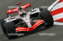 29.09.2006 Shanghai, China,  Kimi Raikkonen (FIN), Räikkönen, McLaren Mercedes, MP4-21 - Formula 1 World Championship, Rd 16, Chinese Grand Prix, Friday Practice