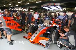 29.09.2006 Shanghai, China,  Tiago Monteiro (POR), Spyker MF1 Racing, Toyota M16 - Formula 1 World Championship, Rd 16, Chinese Grand Prix, Friday Practice