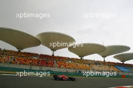29.09.2006 Shanghai, China,  Scott Speed (USA), Scuderia Toro Rosso, STR01 - Formula 1 World Championship, Rd 16, Chinese Grand Prix, Friday Practice