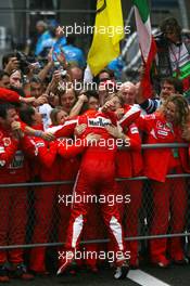 01.10.2006 Shanghai, China,  Michael Schumacher (GER), Scuderia Ferrari, celebrates - Formula 1 World Championship, Rd 16, Chinese Grand Prix, Sunday Podium