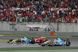 01.10.2006 Shanghai, China,  Fernando Alonso (ESP), Renault F1 Team leads Michael Schumacher (GER), Scuderia Ferrari and Giancarlo Fisichella (ITA), Renault F1 Team - Formula 1 World Championship, Rd 16, Chinese Grand Prix, Sunday Race