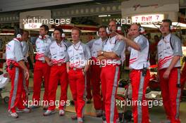30.09.2006 Shanghai, China,  Toyota F1 team members - Formula 1 World Championship, Rd 16, Chinese Grand Prix, Saturday Practice