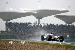 30.09.2006 Shanghai, China,  Rubens Barrichello (BRA), Honda Racing F1 Team, RA106  - Formula 1 World Championship, Rd 16, Chinese Grand Prix, Saturday Qualifying