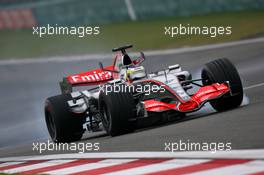 30.09.2006 Shanghai, China,  Pedro de la Rosa (ESP), McLaren Mercedes, MP4-21 - Formula 1 World Championship, Rd 16, Chinese Grand Prix, Saturday Practice