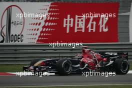 30.09.2006 Shanghai, China,  Vitantonio Liuzzi (ITA), Scuderia Toro Rosso, STR01 - Formula 1 World Championship, Rd 16, Chinese Grand Prix, Saturday Practice