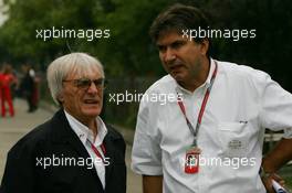 30.09.2006 Shanghai, China,  Bernie Ecclestone (GBR) and Pasquale Lattuneddu (ITA), FOM, Formula One Management - Formula 1 World Championship, Rd 16, Chinese Grand Prix, Saturday Practice