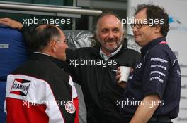 01.10.2006 Shanghai, China,  Frank Durney (GBR) Williams F1 Team, Senior Engineer, Bernard Ferguson (GBR) Head of Cosworth Racing - Formula 1 World Championship, Rd 16, Chinese Grand Prix, Sunday