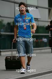 28.09.2006 Shanghai, China,  Fernando Alonso (ESP), Renault F1 Team - Formula 1 World Championship, Rd 16, Chinese Grand Prix, Thursday