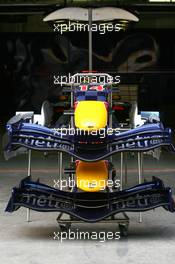 28.09.2006 Shanghai, China,  Red Bull Racing, RB2, Front wings - Formula 1 World Championship, Rd 16, Chinese Grand Prix, Thursday