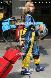28.09.2006 Shanghai, China,  Renault F1 Team, Girl - Formula 1 World Championship, Rd 16, Chinese Grand Prix, Thursday
