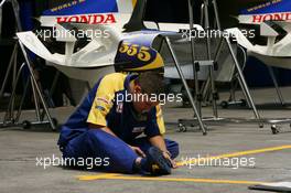 28.09.2006 Shanghai, China,  Honda Racing, Team member - Formula 1 World Championship, Rd 16, Chinese Grand Prix, Thursday