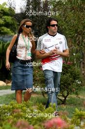 28.09.2006 Shanghai, China,  Ricardo Zonta (BRA), Test Driver, Toyota Racing with his girlfriend - Formula 1 World Championship, Rd 16, Chinese Grand Prix, Thursday