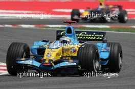 12.05.2006 Granollers, Spain,  Fernando Alonso (ESP), Renault F1 Team - Formula 1 World Championship, Rd 6, Spanish Grand Prix, Friday Practice