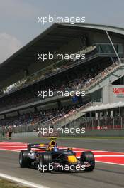 12.05.2006 Granollers, Spain,  Robert Doornbos (NED), Test Driver, Red Bull Racing, RB2 - Formula 1 World Championship, Rd 6, Spanish Grand Prix, Friday Practice