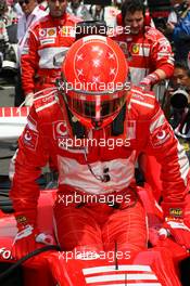 14.05.2006 Granollers, Spain,  Michael Schumacher (GER), Scuderia Ferrari - Formula 1 World Championship, Rd 6, Spanish Grand Prix, Sunday Pre-Race Grid