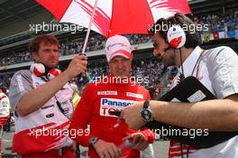 14.05.2006 Granollers, Spain,  Ralf Schumacher (GER), Toyota Racing - Formula 1 World Championship, Rd 6, Spanish Grand Prix, Sunday Pre-Race Grid