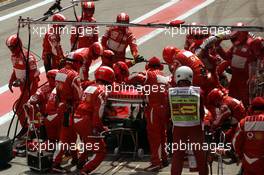 14.05.2006 Granollers, Spain,  mMichael Schumacher (GER), Scuderia Ferrari pit stop - Formula 1 World Championship, Rd 6, Spanish Grand Prix, Sunday Race