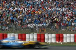 13.05.2006 Granollers, Spain,  Fernando Alonso (ESP), Renault F1 Team - Formula 1 World Championship, Rd 6, Spanish Grand Prix, Saturday Practice
