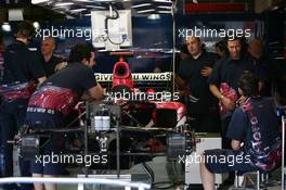 11.05.2006 Granolles, Spain,  Team Scuderia Toro Rosso team prepare their cars - Formula 1 World Championship, Rd 6, Spanish Grand Prix, Thursday
