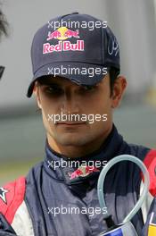 07.05.2006 Nürburg, Germany,  Vitantonio Liuzzi (ITA), Scuderia Toro Rosso, Portrait - Formula 1 World Championship, Rd 5, European Grand Prix, Sunday Pre-Race Grid
