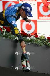 07.05.2006 Nürburg, Germany,  Fernando Alonso (ESP), Renault F1 Team - Formula 1 World Championship, Rd 5, European Grand Prix, Sunday Podium