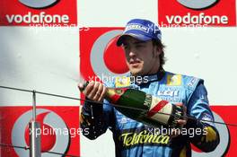 07.05.2006 Nürburg, Germany,  Fernando Alonso (ESP), Renault F1 Team, in the new R26 - Formula 1 World Championship, Rd 5, European Grand Prix, Sunday Podium