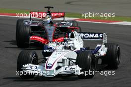 07.05.2006 Nürburg, Germany,  Nico Rosberg (GER), WilliamsF1 Team FW28, leads Juan-Pablo Montoya (COL), McLaren Mercedes MP4-21 - Formula 1 World Championship, Rd 5, European Grand Prix, Sunday Race