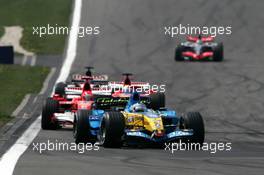 07.05.2006 Nürburg, Germany,  Fernando Alonso (ESP), Mild Seven Renault F1 R26, leading the race - Formula 1 World Championship, Rd 5, European Grand Prix, Sunday Race