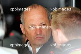 06.05.2006 Nürburg, Germany,  Ron Dennis (GBR), McLaren, Teamchief, Chairman - Formula 1 World Championship, Rd 5, European Grand Prix, Saturday Practice