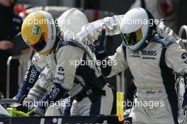 06.05.2006 Nürburg, Germany,  Williams pitstop - Formula 1 World Championship, Rd 5, European Grand Prix, Saturday Qualifying