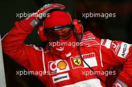 06.05.2006 Nürburg, Germany,  Ferrari pitstop mechanic - Formula 1 World Championship, Rd 5, European Grand Prix, Saturday Qualifying