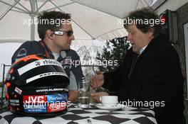 04.05.2006 Nürburg, Germany,  Christijan Albers (NED), Midland MF1 Racing with Norbert Haug (GER), Mercedes, Motorsport chief - Formula 1 World Championship, Rd 5, European Grand Prix, Thursday