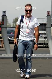 04.05.2006 Nürburg, Germany,  Rubens Barrichello (BRA), Honda Racing F1 Team - Formula 1 World Championship, Rd 5, European Grand Prix, Thursday