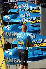 04.05.2006 Nürburg, Germany,  Feature Renault F1 team - Formula 1 World Championship, Rd 5, European Grand Prix, Thursday