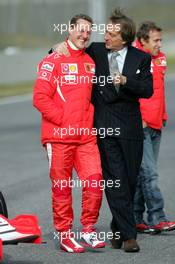 24.01.2006 Mugello, Italy,  Michael Schumacher (GER), Luca di Montezemolo (ITA), Scuderia Ferrari, Fiat President, Chairman & Managing Director - Scuderia Ferrari 248 F1 Launch