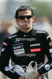 14.07.2006 Magny Cours, France,  Pedro de la Rosa (ESP), McLaren Mercedes - Formula 1 World Championship, Rd 11, French Grand Prix, Friday Practice