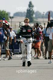 14.07.2006 Magny Cours, France,  Kimi Raikkonen (FIN), Räikkönen, McLaren Mercedes - Formula 1 World Championship, Rd 11, French Grand Prix, Friday Practice