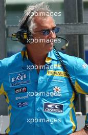 14.07.2006 Magny Cours, France,  Flavio Briatore (ITA), Managing Director Renault F1 Team - Formula 1 World Championship, Rd 11, French Grand Prix, Friday Practice