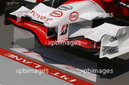 14.07.2006 Magny Cours, France,  Toyota Racing, TF106, Front wing - Formula 1 World Championship, Rd 11, French Grand Prix, Friday