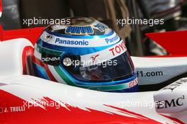 14.07.2006 Magny Cours, France,  Jarno Trulli (ITA), Toyota Racing, Pitlane, Box, Garage - Formula 1 World Championship, Rd 11, French Grand Prix, Friday Practice