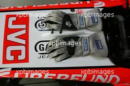 14.07.2006 Magny Cours, France,  Gloves on Midland MF1 Racing, Toyota M16 - Formula 1 World Championship, Rd 11, French Grand Prix, Friday Practice