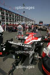 16.07.2006 Magny Cours, France,  Car of Christijan Albers (NED), Midland MF1 Racing, Toyota M16 - Formula 1 World Championship, Rd 11, French Grand Prix, Sunday Pre-Race Grid