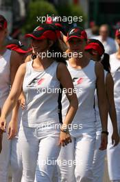 16.07.2006 Magny Cours, France,  Grid girls - Formula 1 World Championship, Rd 11, French Grand Prix, Sunday Grid Girl