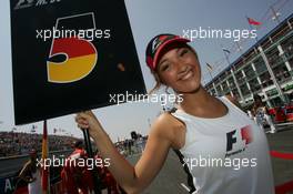 16.07.2006 Magny Cours, France,  Grid Girl - Formula 1 World Championship, Rd 11, French Grand Prix, Sunday Grid Girl